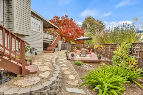 Exterior - 14 Clement Ct, Napa, CA 94558 photo 10 of 16