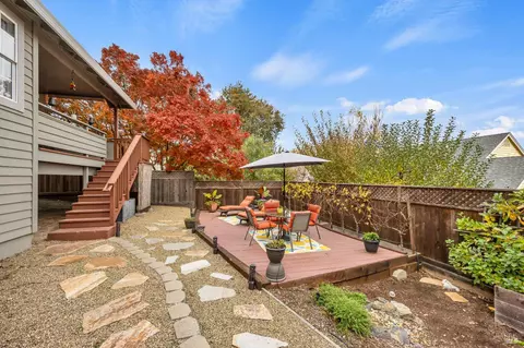 Exterior - 14 Clement Ct, Napa, CA 94558 photo 11 of 16