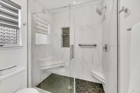 Bath - 14 Clement Ct, Napa, CA 94558 photo 9 of 9