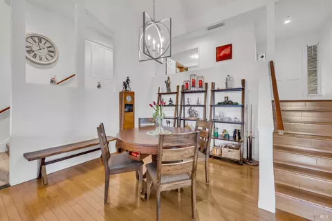 Dining - 14 Clement Ct, Napa, CA 94558 photo 1 of 6