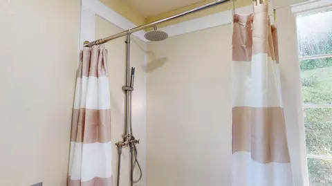 Bath - 380-378 Bohemian Hwy, Freestone, CA 95472 photo 2 of 5