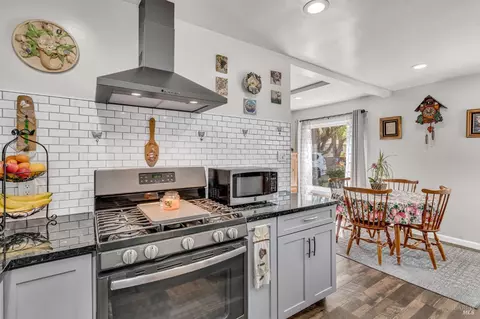 Kitchen - 649 Cedar St, Vallejo, CA 94591 photo 4 of 4