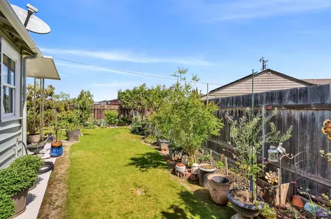 Exterior - 649 Cedar St, Vallejo, CA 94591 photo 12 of 18