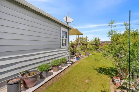 Exterior - 649 Cedar St, Vallejo, CA 94591 photo 11 of 18