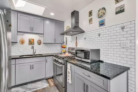 Kitchen - 649 Cedar St, Vallejo, CA 94591 photo 1 of 4
