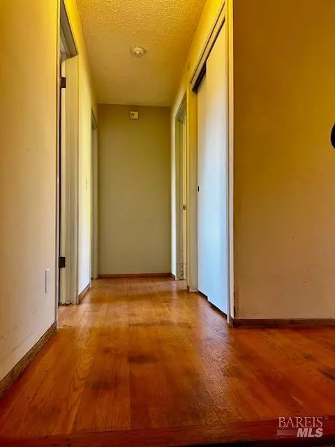 Entry Way - 638 E Fleming Ave E, Vallejo, CA 94591 photo 3 of 3
