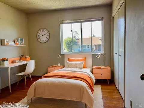 Bedroom - 638 E Fleming Ave E, Vallejo, CA 94591 photo 1 of 5