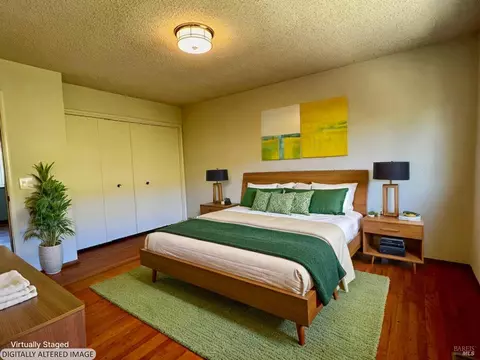 Bedroom - 638 E Fleming Ave E, Vallejo, CA 94591 photo 2 of 5