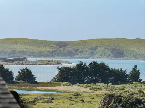 142 Poppy Ct, Bodega Bay, CA 94923 photo 2