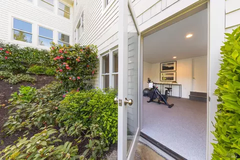 Exterior - 80 Laurel Grove Ave, Ross, CA 94957 photo 6 of 21