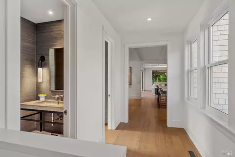 Entry Way - 80 Laurel Grove Ave, Ross, CA 94957 photo 6 of 11