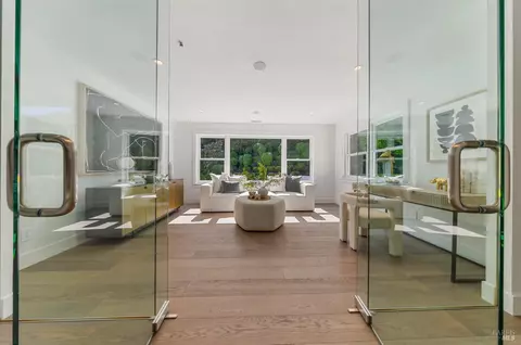 Entry Way - 80 Laurel Grove Ave, Ross, CA 94957 photo 8 of 11