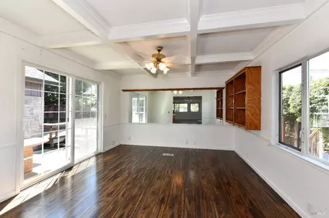 Living - 741 William Ct, Napa, CA 94558 photo 4 of 5