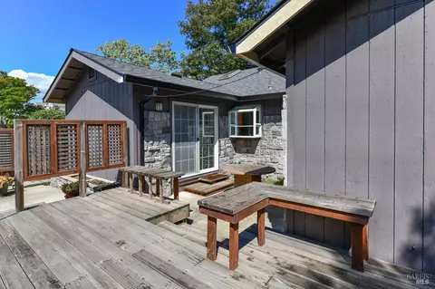 Exterior - 741 William Ct, Napa, CA 94558 photo 6 of 8