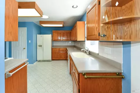 Kitchen - 741 William Ct, Napa, CA 94558 photo 2 of 3