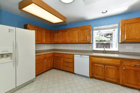Kitchen - 741 William Ct, Napa, CA 94558 photo 3 of 3