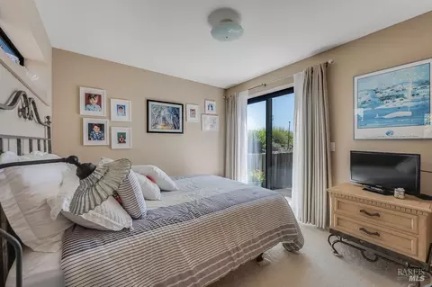 Bedroom - 114 Condor Ct, Bodega Bay, CA 94923 photo 5 of 7