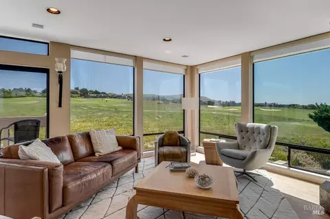 Living - 114 Condor Ct, Bodega Bay, CA 94923 photo 4 of 7