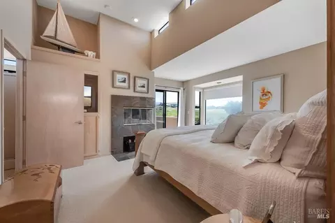 Bedroom - 114 Condor Ct, Bodega Bay, CA 94923 photo 4 of 7