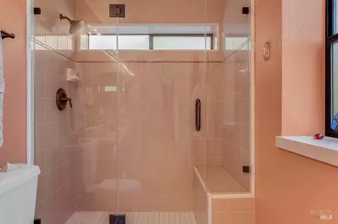 Bath - 114 Condor Ct, Bodega Bay, CA 94923 photo 6 of 6