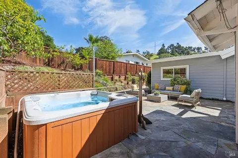 Exterior - 138 Kipling Dr, Mill Valley, CA 94941 photo 13 of 16