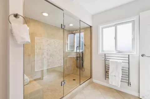 Bath - 138 Kipling Dr, Mill Valley, CA 94941 photo 3 of 4