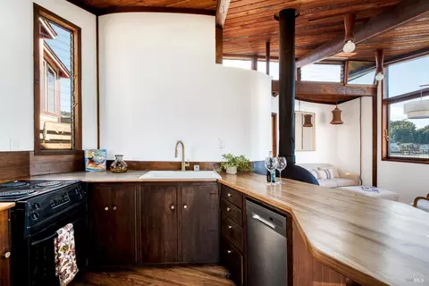 42 E Pier, Sausalito, CA 94965 photo 3