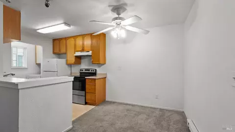 Dining - 451 Lighthouse Dr, Vallejo, CA 94590 photo 1 of 1