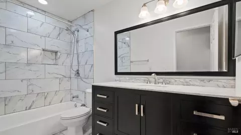Bath - 451 Lighthouse Dr, Vallejo, CA 94590 photo 3 of 3