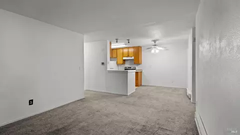 Living - 451 Lighthouse Dr, Vallejo, CA 94590 photo 2 of 3