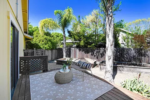 Exterior - 186 Barrio Way, Windsor, CA 95492 photo 16 of 24