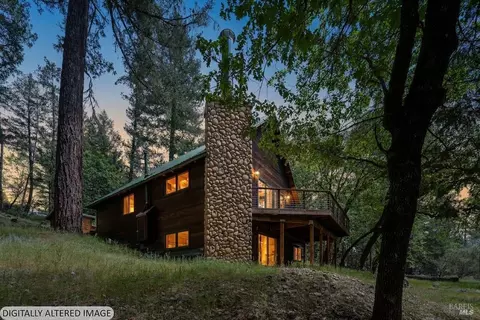 3269 Muir Ln, Potter Valley, CA 95469