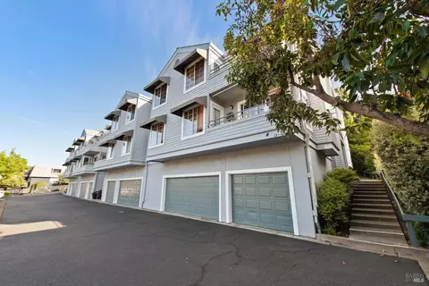4 Ash Ave #15, Kentfield, CA 94904