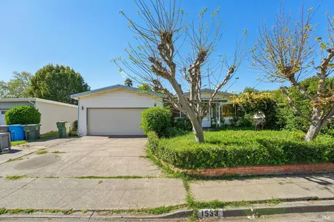 1533 Joan Dr, Petaluma, CA 94954
