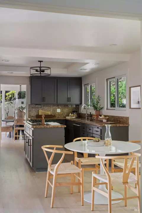 Kitchen - 21 Hillside Ave, Kentfield, CA 94904 photo 7 of 8