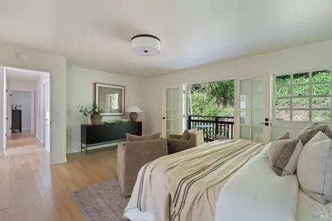 Bedroom - 21 Hillside Ave, Kentfield, CA 94904 photo 3 of 6