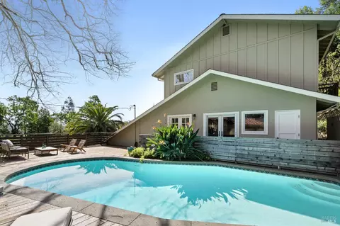 Exterior - 21 Hillside Ave, Kentfield, CA 94904 photo 8 of 12