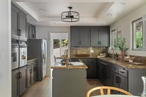 Kitchen - 21 Hillside Ave, Kentfield, CA 94904 photo 6 of 8