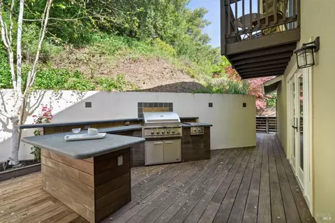 Exterior - 21 Hillside Ave, Kentfield, CA 94904 photo 5 of 12