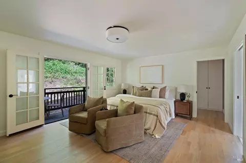Bedroom - 21 Hillside Ave, Kentfield, CA 94904 photo 2 of 6