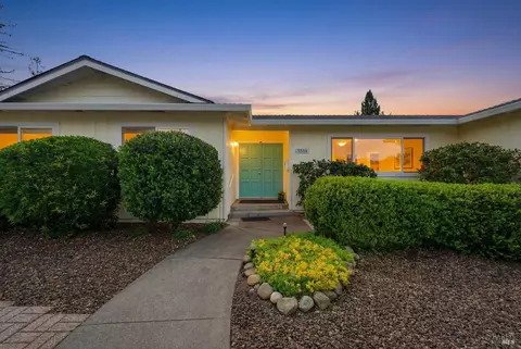 5514 Mulberry Dr, Santa Rosa, CA 95409