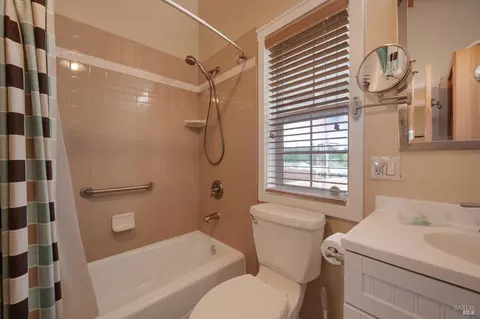 Bath - 1534 Highway 1, Bodega Bay, CA 94923 photo 2 of 3