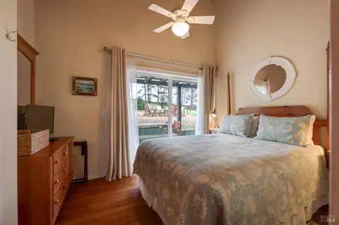Bedroom - 1534 Highway 1, Bodega Bay, CA 94923 photo 4 of 6
