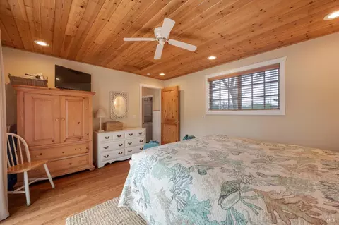 Bedroom - 1534 Highway 1, Bodega Bay, CA 94923 photo 2 of 6