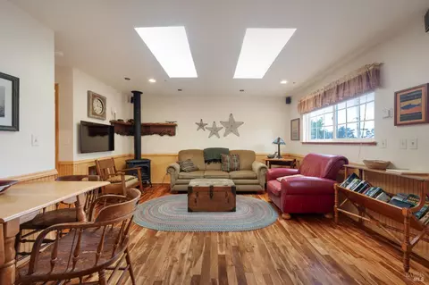 Living - 1534 Highway 1, Bodega Bay, CA 94923 photo 3 of 4