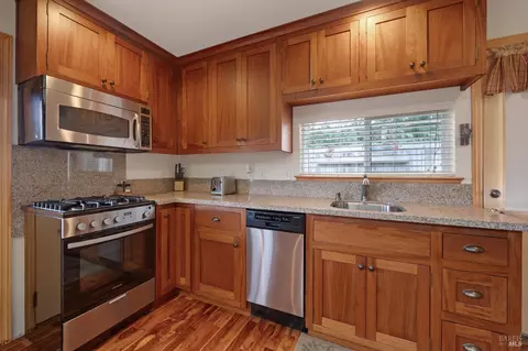 Kitchen - 1534 Highway 1, Bodega Bay, CA 94923 photo 4 of 4