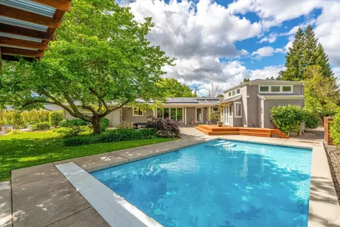 960 Lark Ave, Sonoma, CA 95476