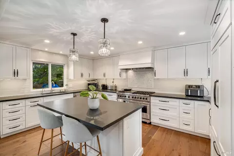 Kitchen - 960 Lark Ave, Sonoma, CA 95476 photo 2 of 6