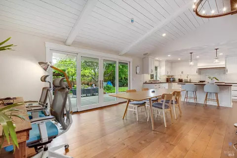 Dining - 960 Lark Ave, Sonoma, CA 95476 photo 1 of 2