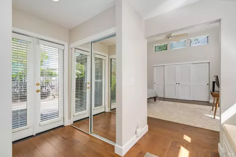 Entry Way - 960 Lark Ave, Sonoma, CA 95476 photo 3 of 3